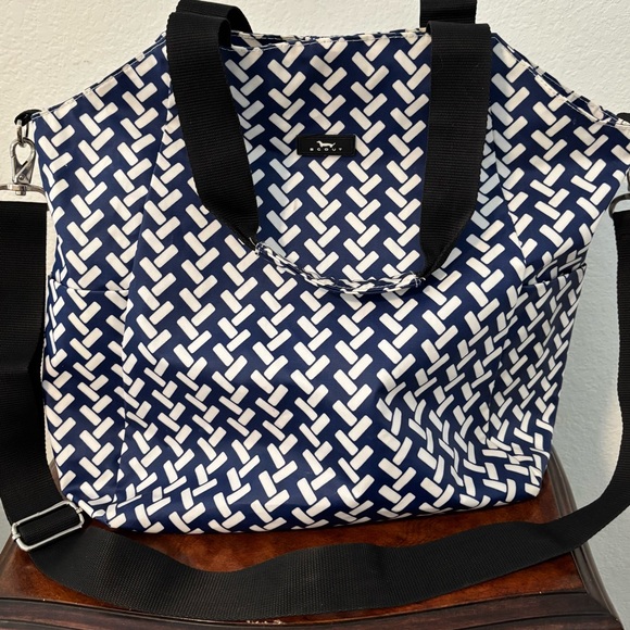 Scout Handbags - Scout Navy and White Patterned Medium Tote with Detachable Black Strap